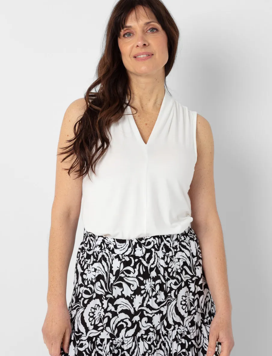Solid V-neck Tank Top
