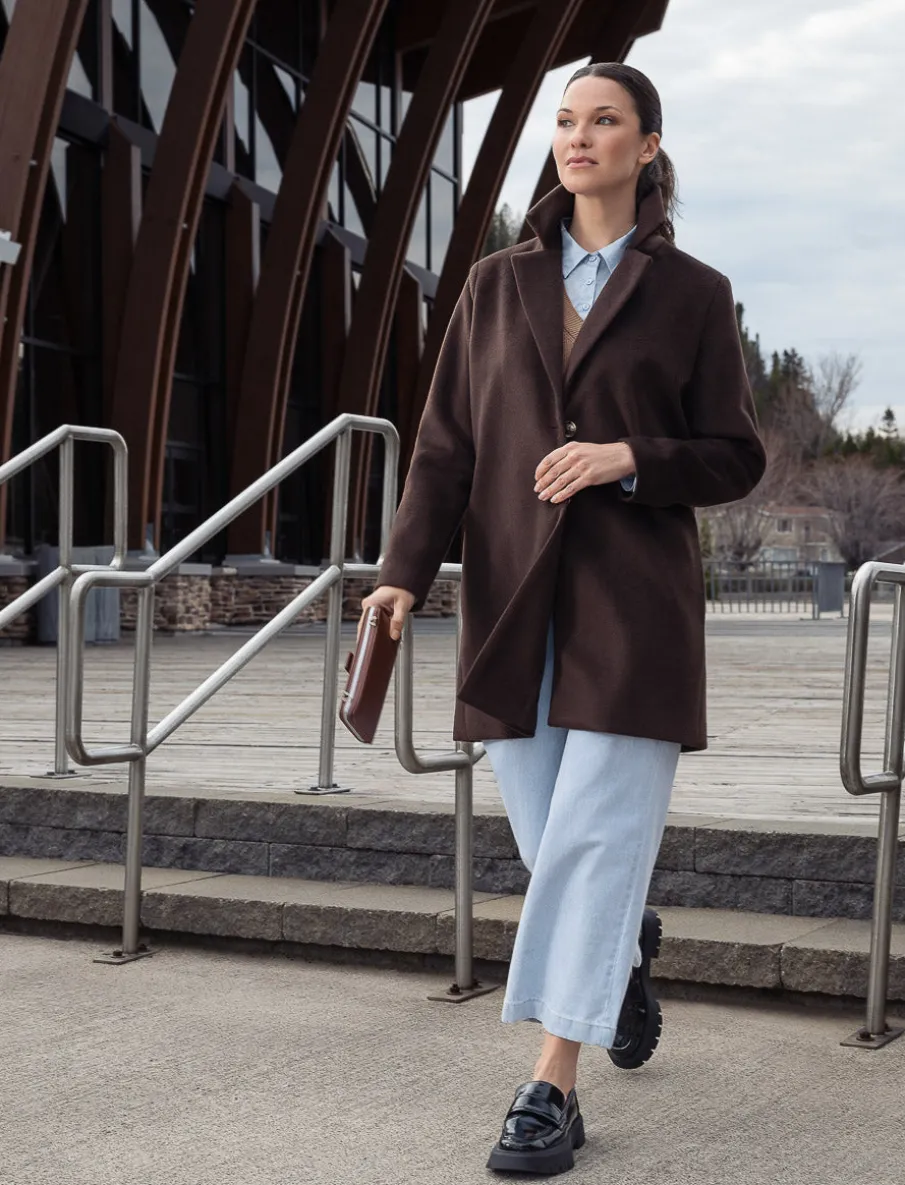 Straight-cut Coat with Notched Collar
