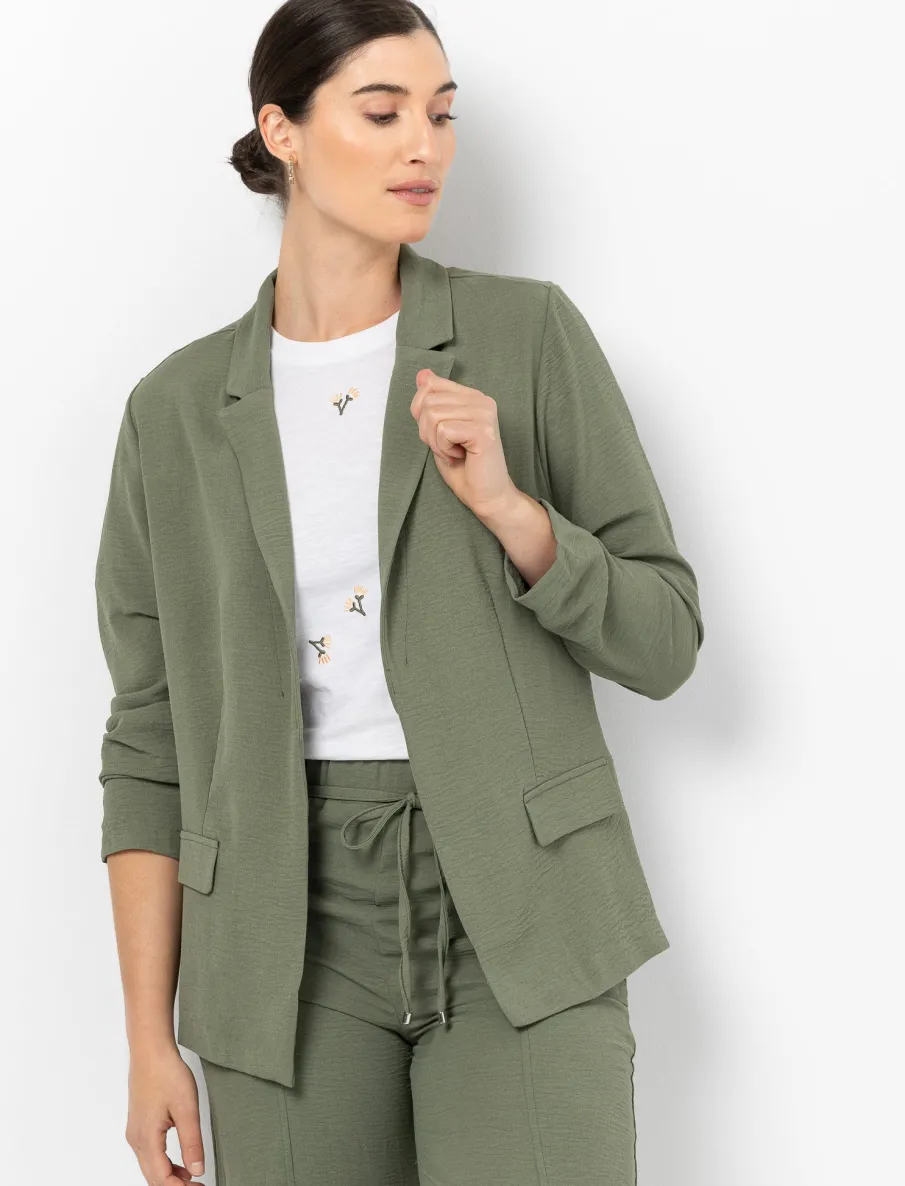 Streamlined Buttonless Blazer