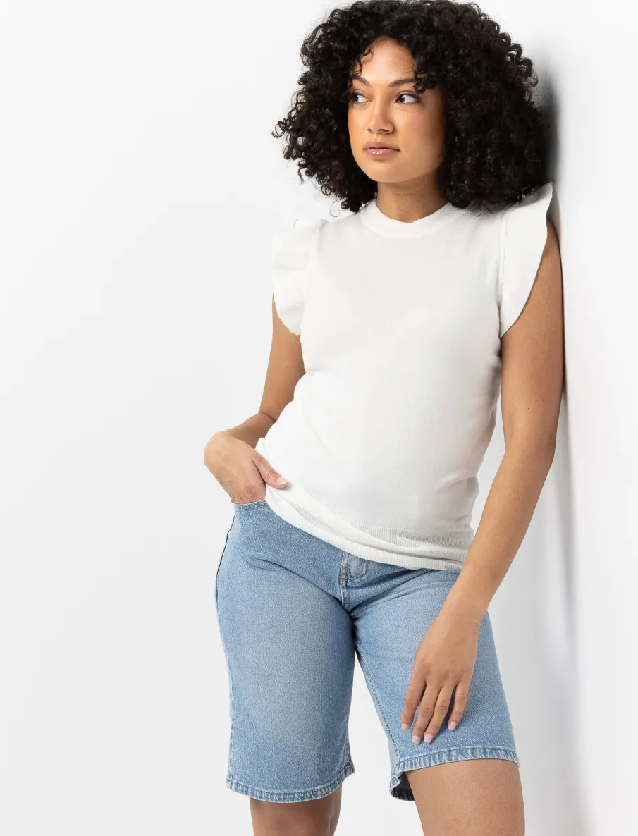 T-shirt with ruffled sleeves