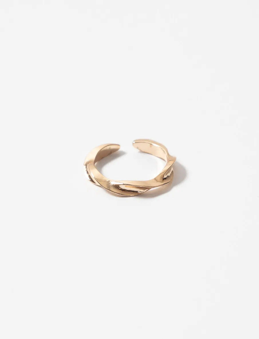 Twisted Ring