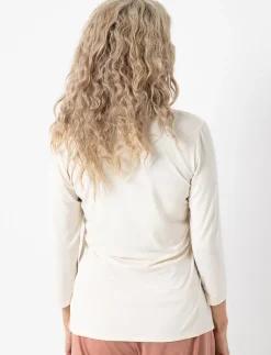 V-neck 3/4-sleeve T-shirt