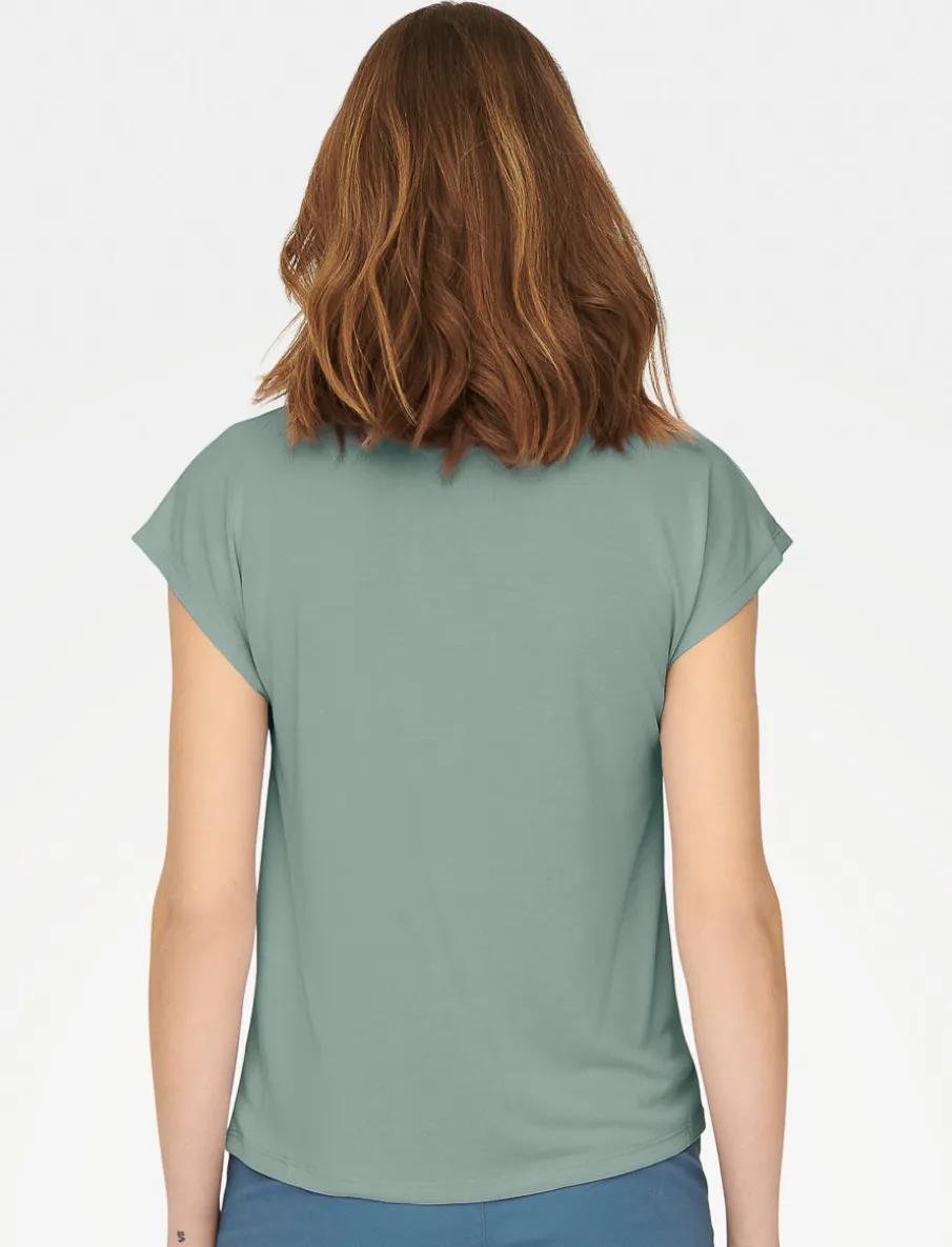 V-neck T-shirt