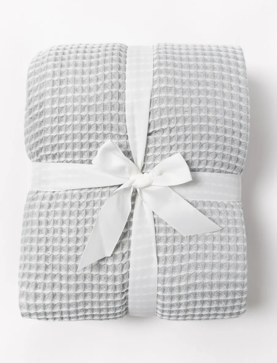 Waffle-textured Blanket