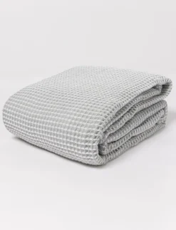 Waffle-textured Blanket