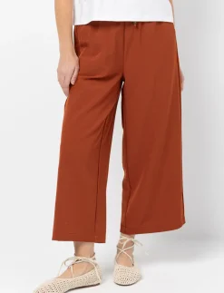 Wide leg trousers