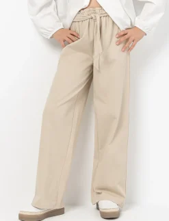 Wide leg trousers