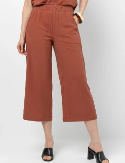 Wide-leg Capri Pants