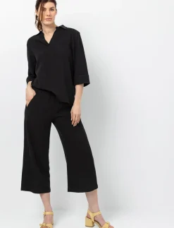 Wide-leg Capri Pants