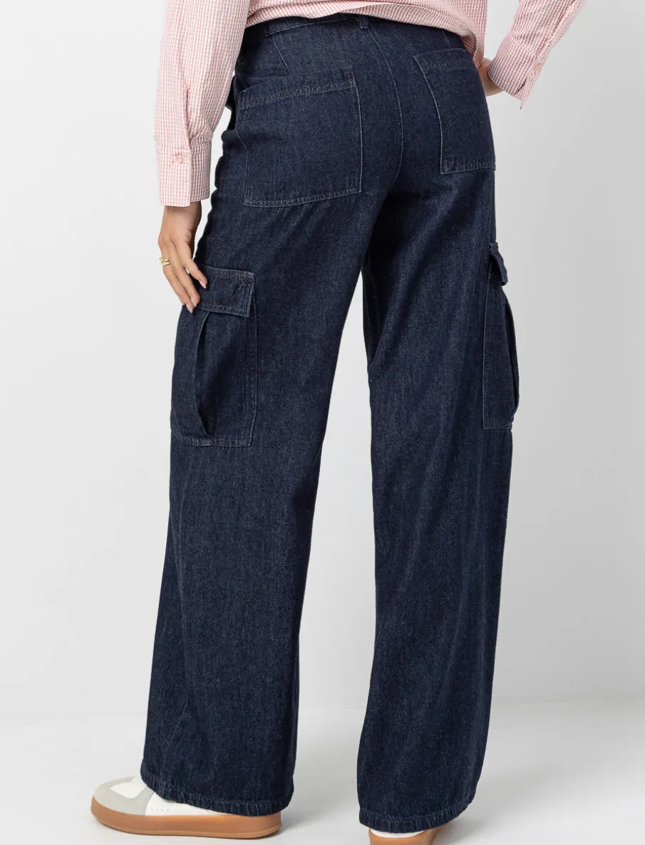 Wide-leg Cargo Jeans