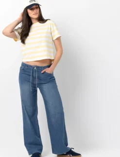 Wide-leg Jeans