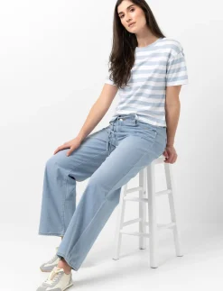 Wide-leg Jeans
