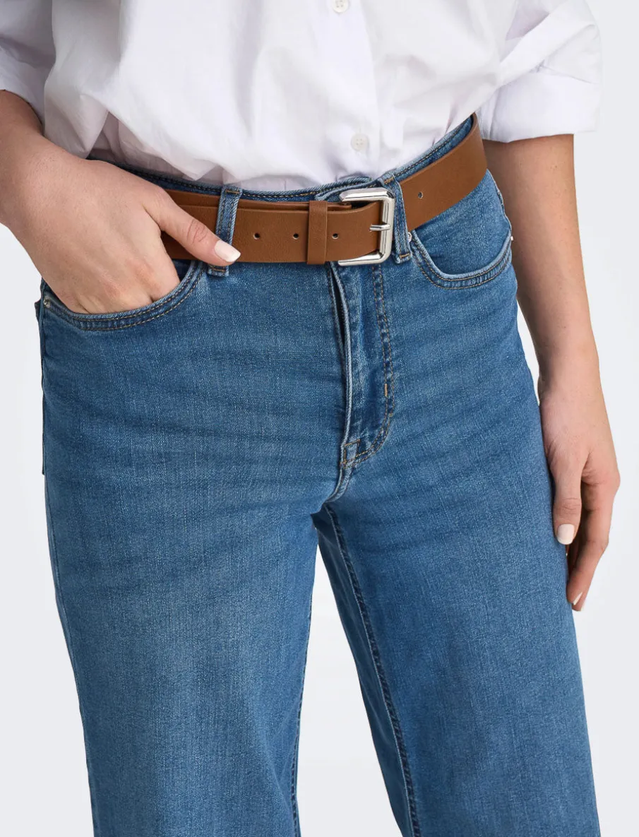 Wide-leg Jeans