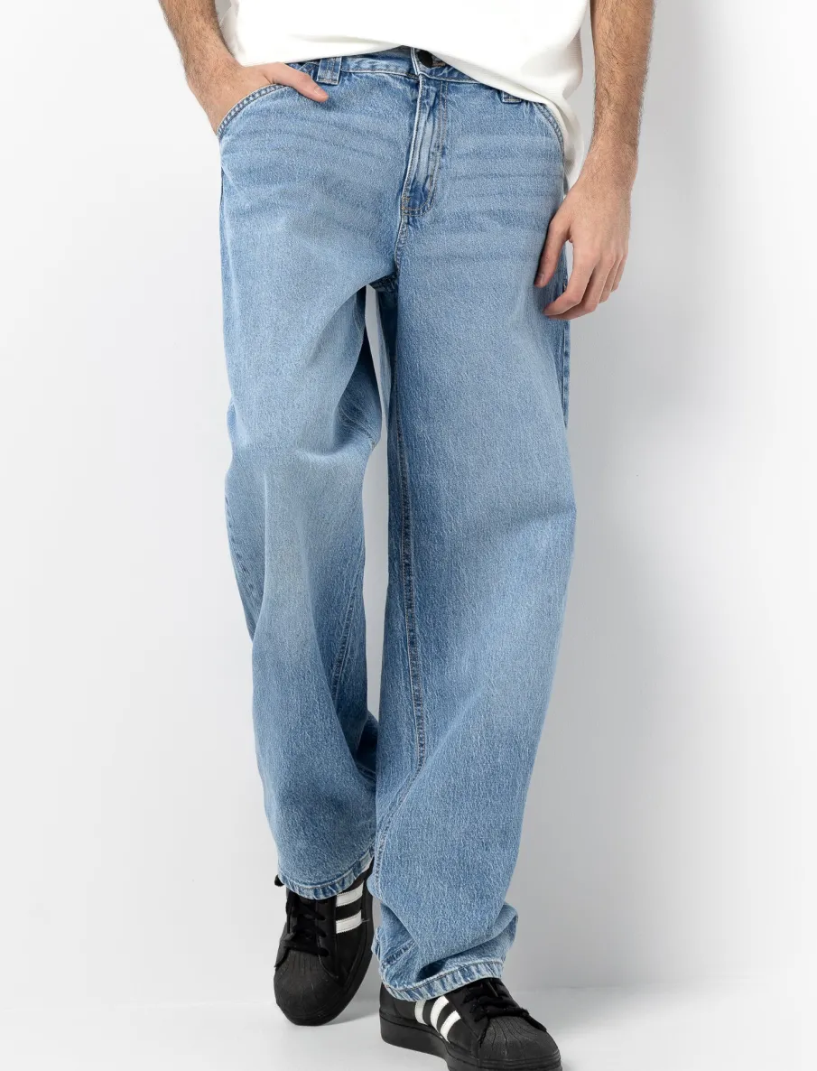 Wide-leg Jeans