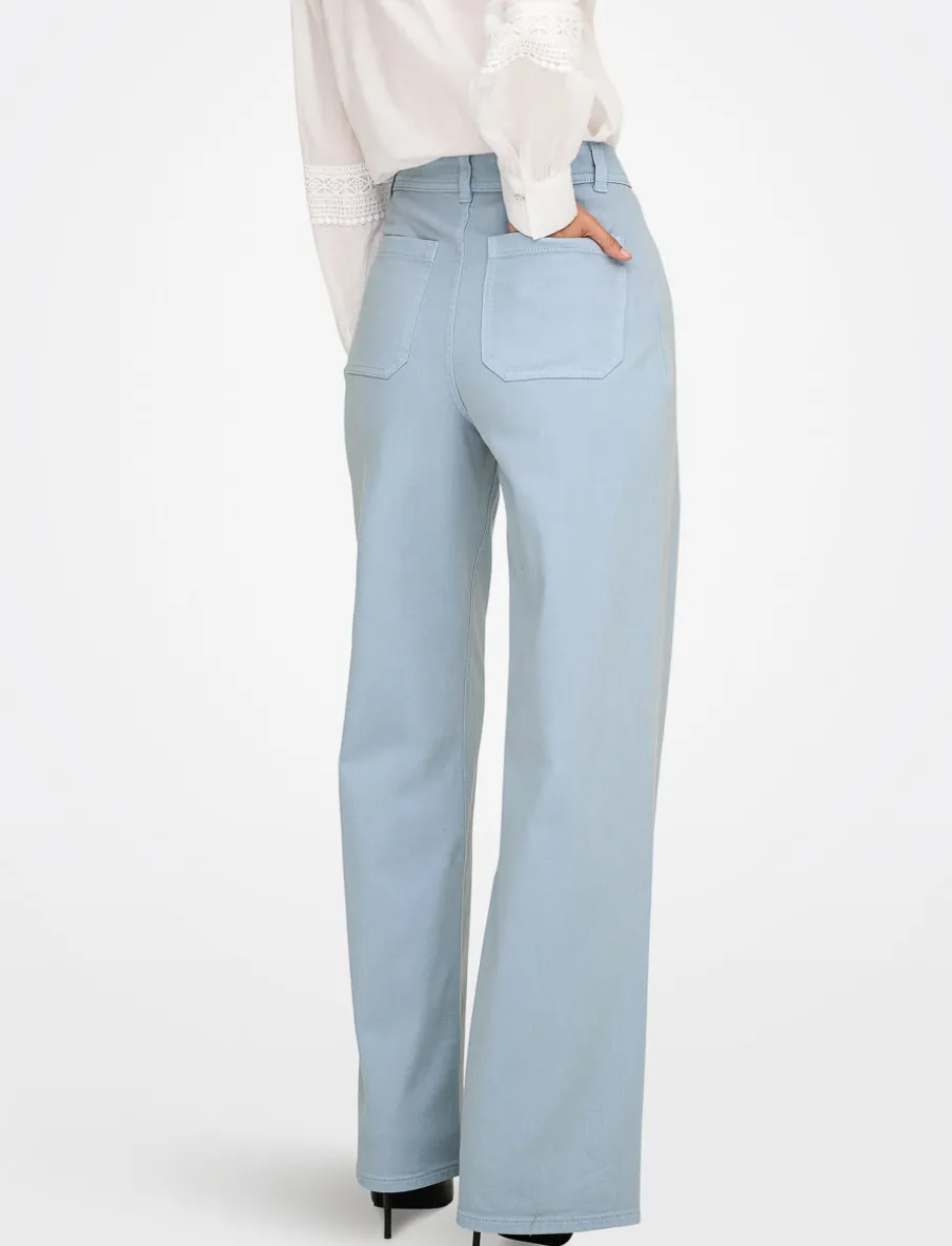Wide-Leg Jeans