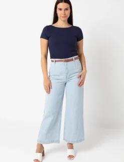 Wide-leg Jeans with Belt