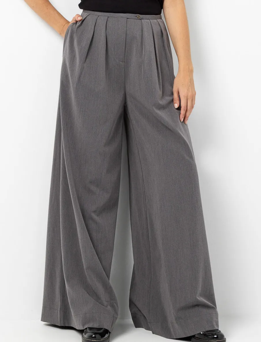 Wide-leg Pleated Pants