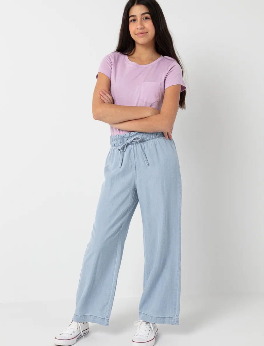 Wide-leg Pull-on Jeans