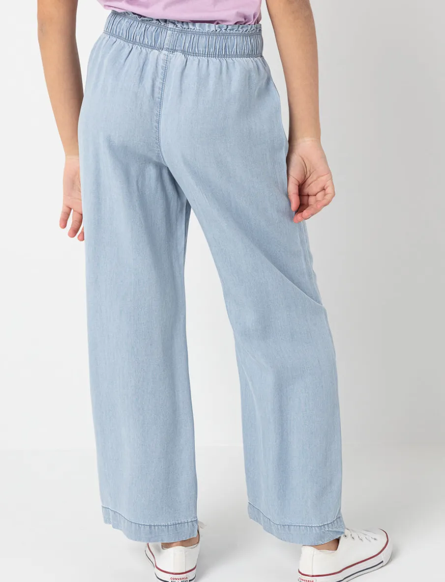 Wide-leg Pull-on Jeans