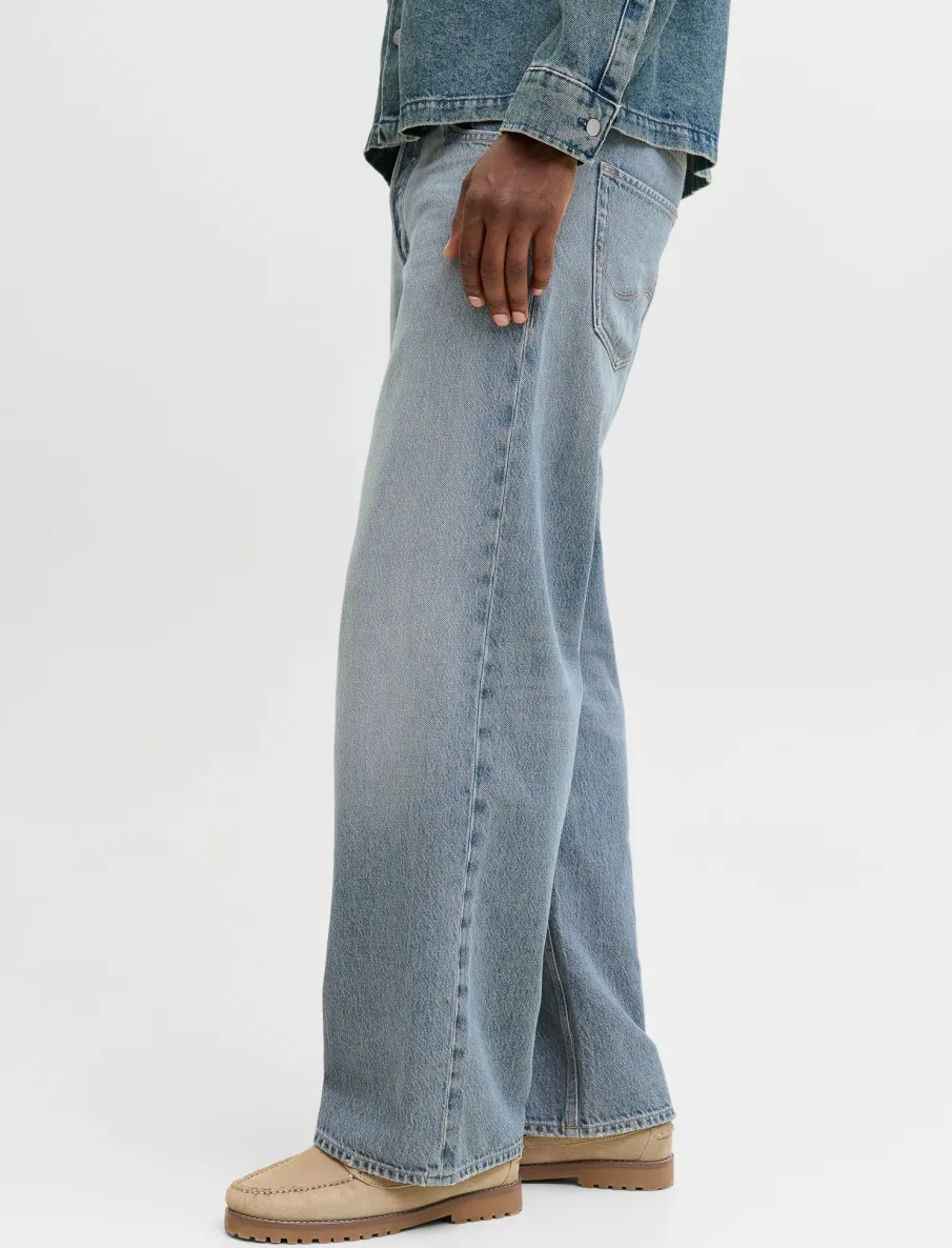 Wide-leg Regular-rise Jeans